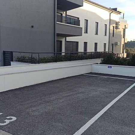 Apartment Emarin بنجول المظهر الخارجي الصورة
